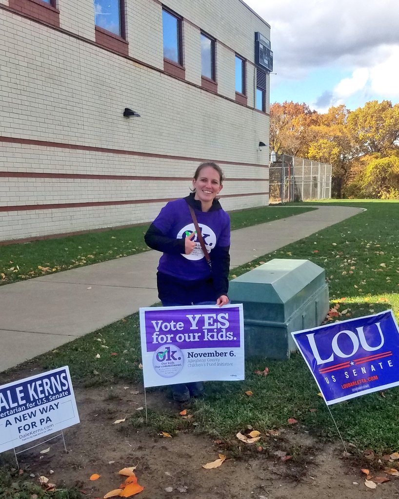 Mara_Kelosky's tweet photo. At North Allegheny Middle School polling location today where tons of folks are casting their votes! #getoutthevote #VoteYesNov6 #OurKidsOurCommitment https://t.co/Z2NJulT4rN