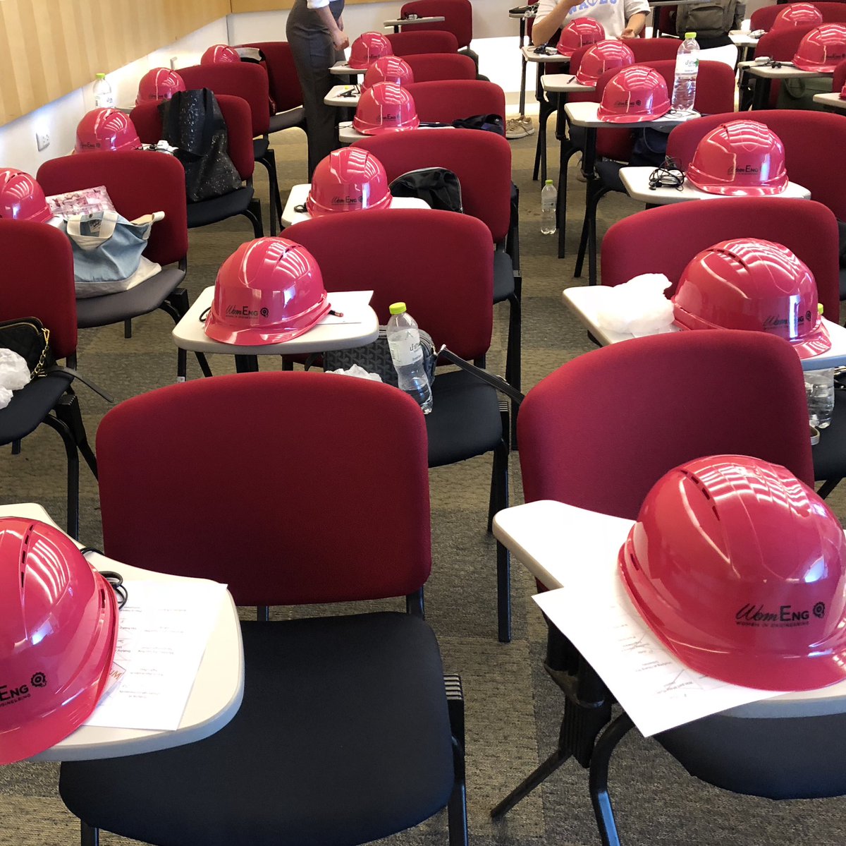 HemsVallabh's tweet photo. Great day kicking-off #WULFThailand today at @UnileverThai #MinBuri Factory #Bangkok! 6th Global #WomEngUnilever Leadership Fellowship developing the next gen of #WomenInEngineering leaders. #WULF @PaulPolman #PartnershipWithImpact #PinkHardHat #1MillionGirlsInSTEM https://t.co/bwXdqBj0MD