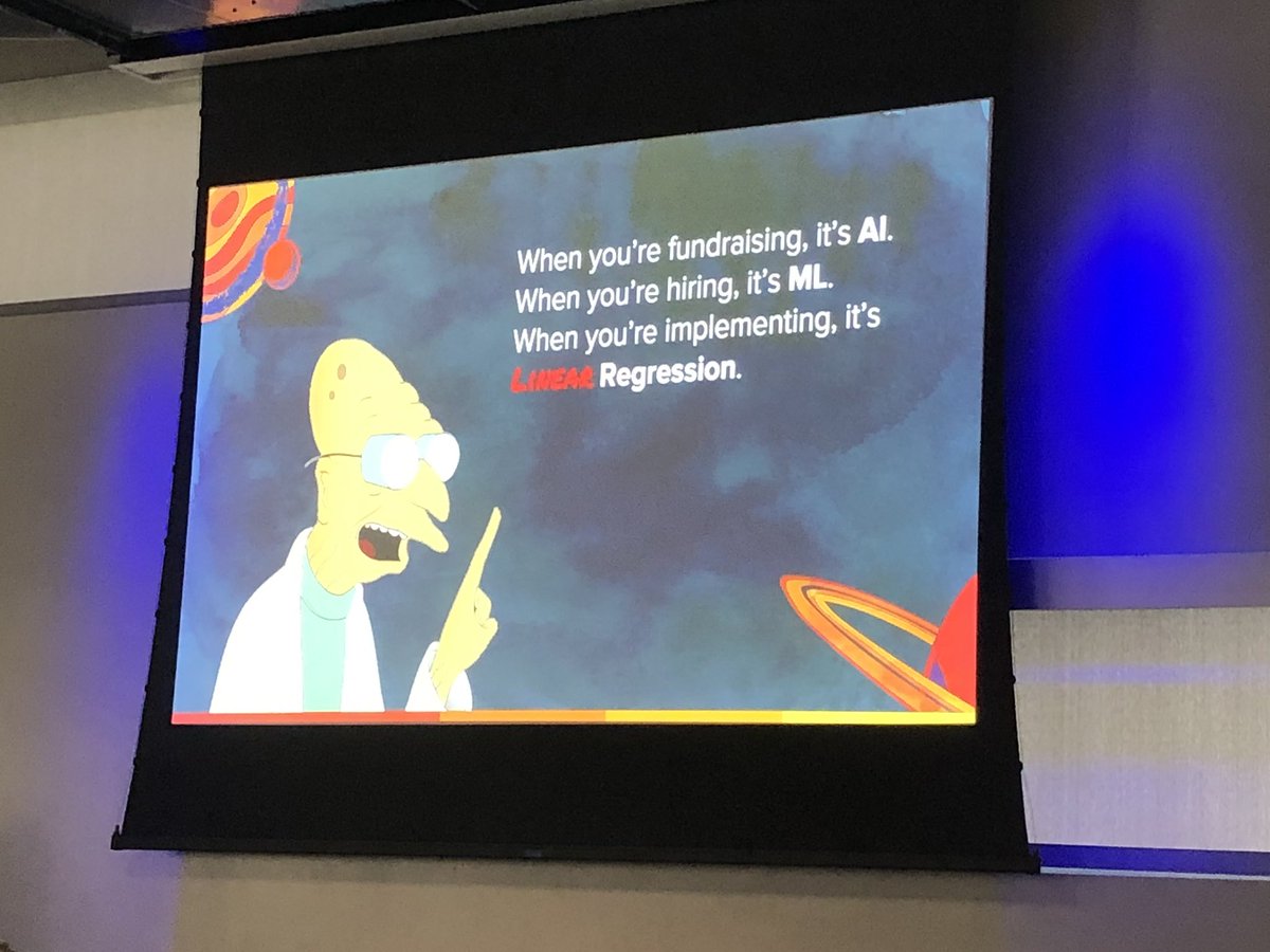 menginnovate's tweet photo. AI... today. Talk by the Reddit CTO. #CIIS2018 https://t.co/RTh5odMudX