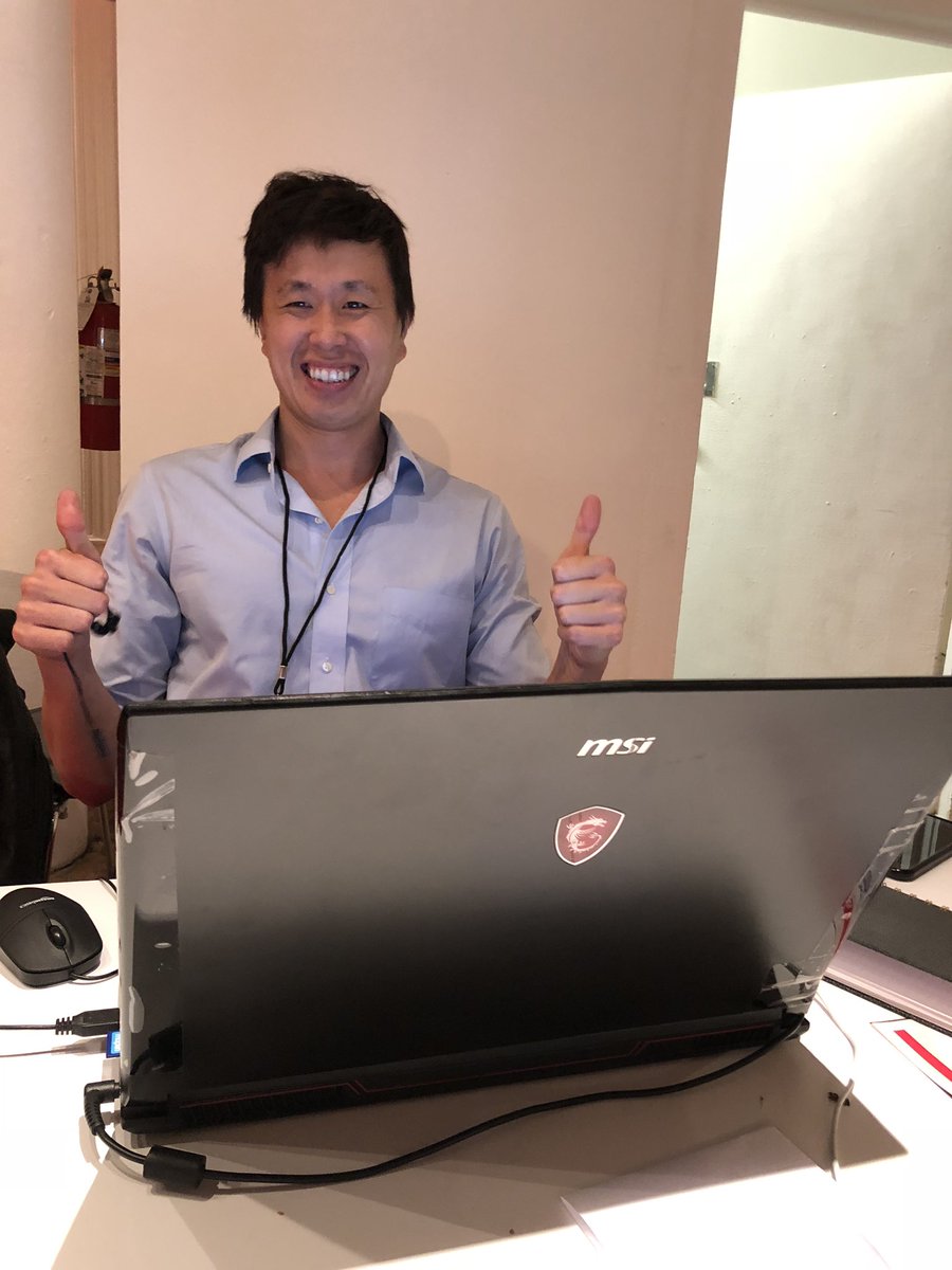 aaronnblock's tweet image. Big entrepreneur, massive #PropTech idea, gargantuan computer. #MIPIMPropTech #NYCRETECHWEEK #hustle @aegissystemsai @MetaPropNYC