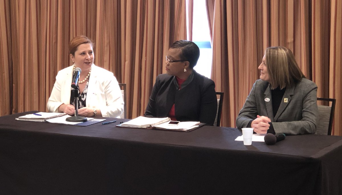 MODHEWD's tweet photo. Commissioner @zzmulligan sharing leadership insights at the #MASFAP conference. #MoHigherEd https://t.co/AEJ5b5GqQR