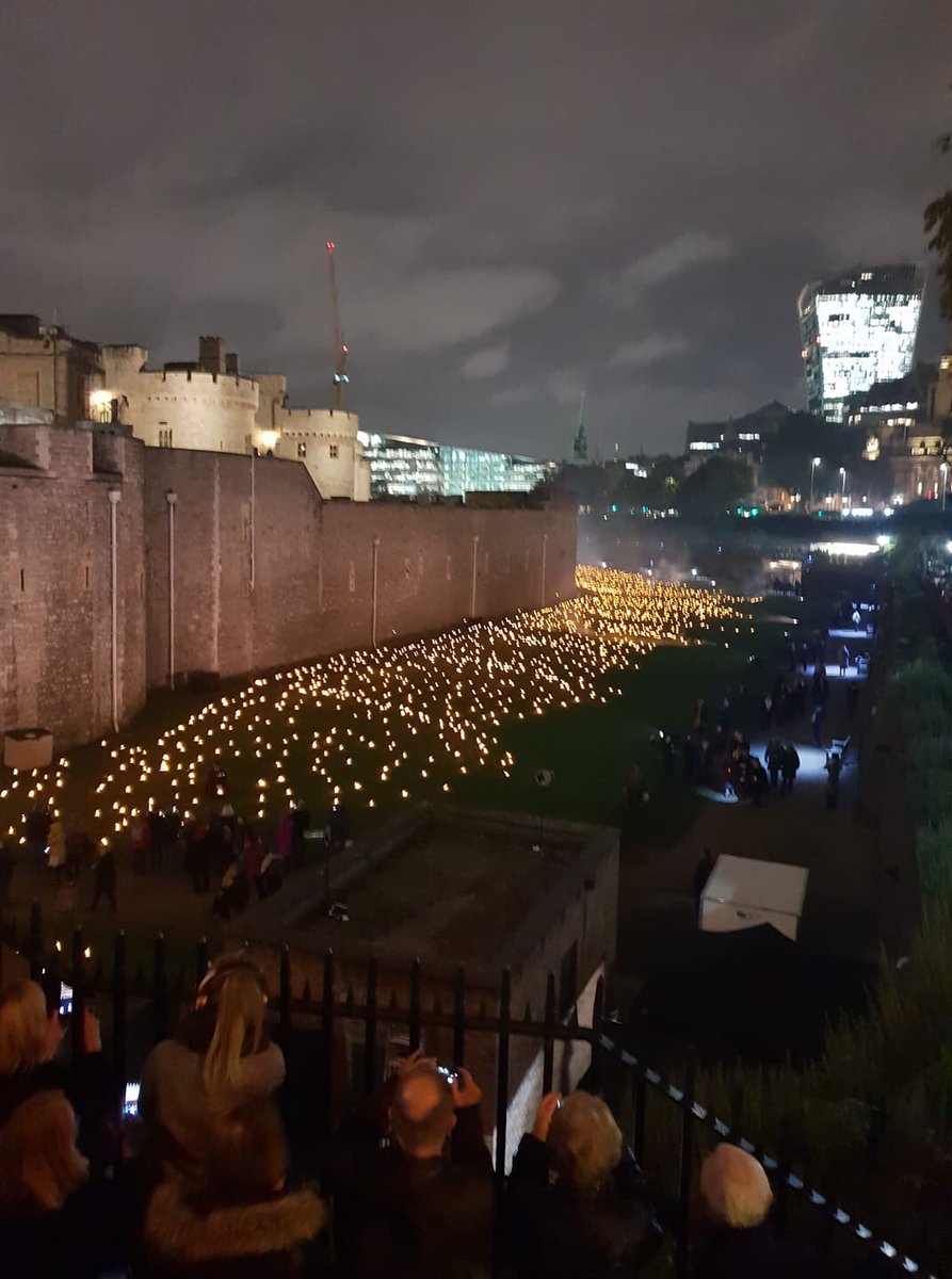 Tower of London tonight. #TheTowerRemembers