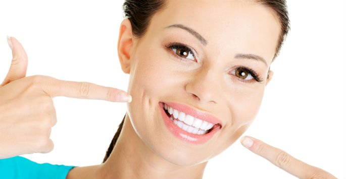 AdamHoganDDS's tweet image. Have you broken your #FrontTooth? We can help replace it immediately! Call today! bit.ly/2dRu01k