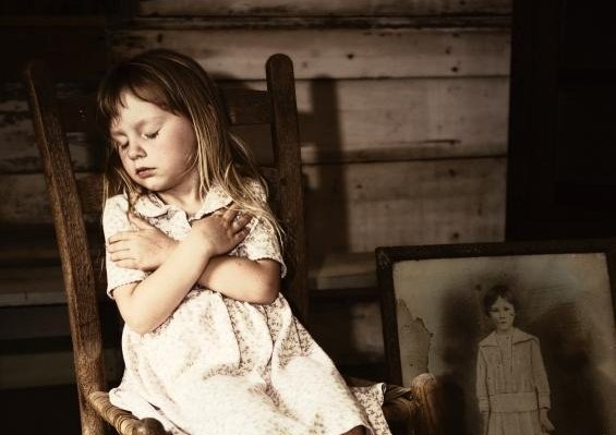 في كُل مرة أكتبُ إليك رسَالة أعبر  بهَا عت أحاسِيسي و شوقي ! 
أتذكر أنه لاَ يحق لِي مضايقتك✋