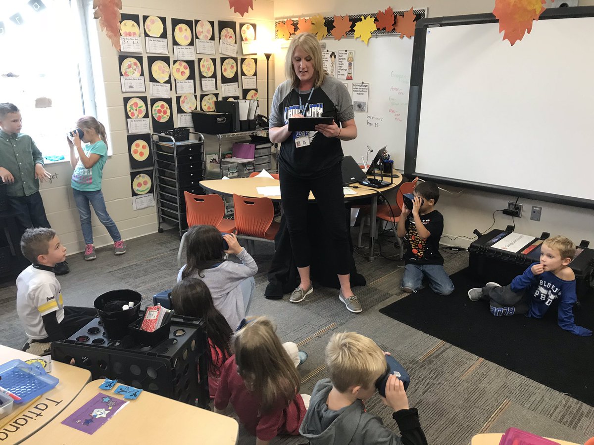 Thanks <a href="/mipatten/">Miranda Patten</a> for trying out something new with the google expeditions and learning about camouflage! #MorrisJays