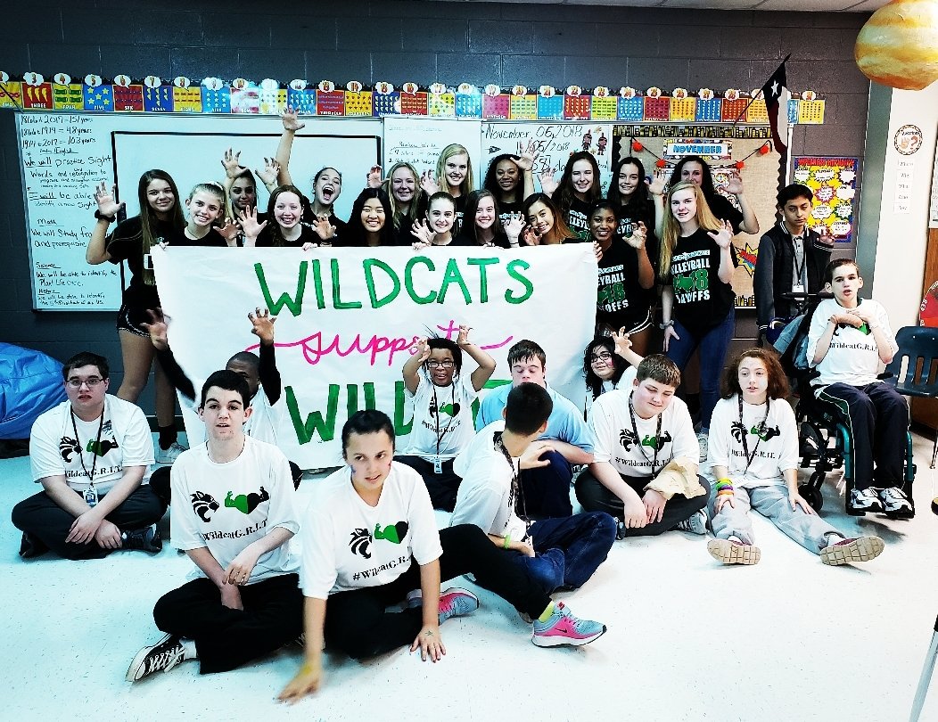 CoachCarl4's tweet photo. 💚 Best and Sweetest Send Off Yet 💚 True Grit 💚 Wildcat Nation 💚 #sweetestsendoff #playoffs #round3 #relentlesseffort #PrettyAndGritty https://t.co/13B4YK7Flm