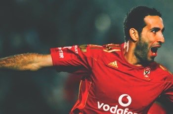 ahlygoalssc's tweet photo. أرتقي أخلاقياً، أمتع فنياً، فأسعد جماهيره وجلب لهم البطولات، فأحترمة الجميع، وصار لهم النموذج والقدوه الحسنة، وأستقرت سيرته في قلوب وعقول الملايين ��️؛
كل سنه وأنت طيب يا تريكه 🎉♥️ https://t.co/NoMPmPBk5D