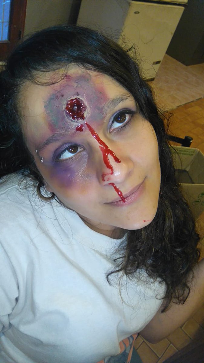 Circuloviedma's tweet photo. Algunas imágenes prácticas de alumnas #maquillaje #artistic #viedma #circuloitaliano https://t.co/LsrP6npFY3