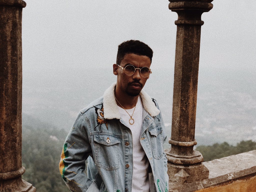 sgiomendes's tweet photo. i don’t show no emotions.. can’t let you know me. https://t.co/ThtCQqr0jT