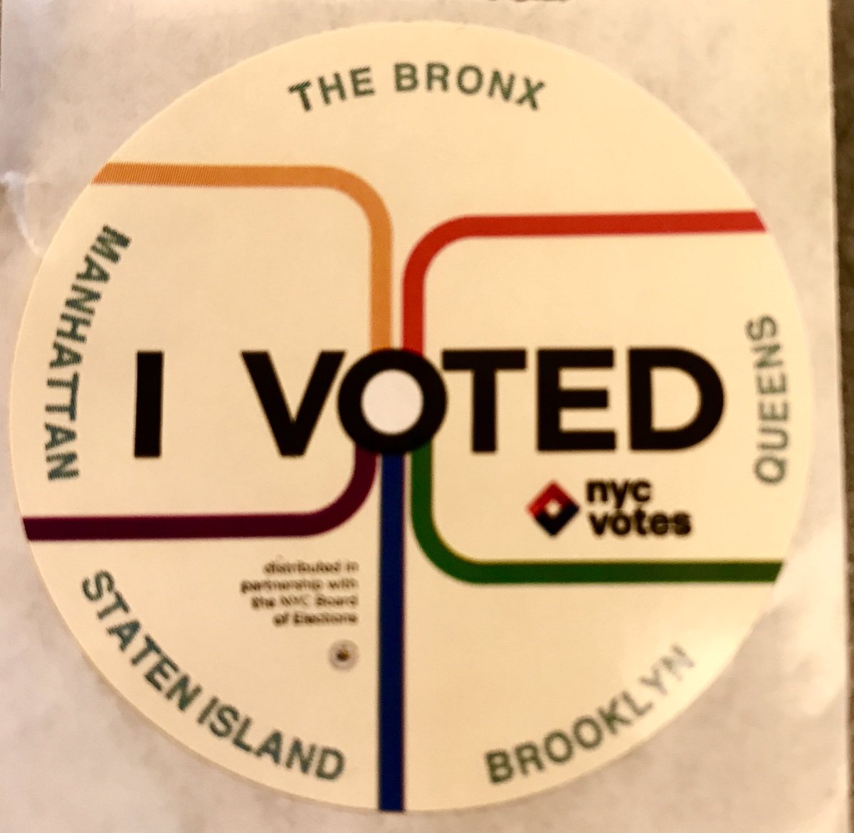llamaguey's tweet photo. ¡Muchos problemas en el lugar de votación! Solo dos de las máquinas de escaneo funcionaban. ¡Pero todavía voté!
#escandolo
#CB1201 #nyc_spanish #MidtermElections2018 https://t.co/i4U1dp1ghb