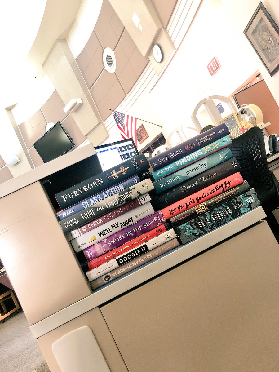emhslibrary's tweet photo. Stop by the emhs library and pick up a book to read 📚 https://t.co/JhIbg3PSMf