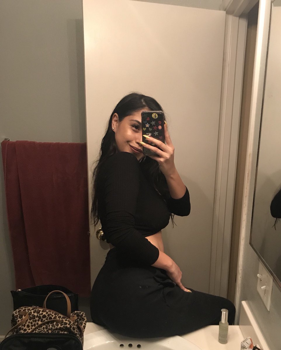 sexxxykayy's tweet photo. i’m back daddy😘 https://t.co/al3HOg0p2k #sugarbabywanted
#paypig
#walletdrainee
#seekingarrangement
#paypal #sellingpics
#sugarbaby
#sugardaddy #sugarbaby #sugarbabylife #sugardaddyneeded #sugardaddywanted #paypigneeded #sextape https://t.co/SCq7IHwStF