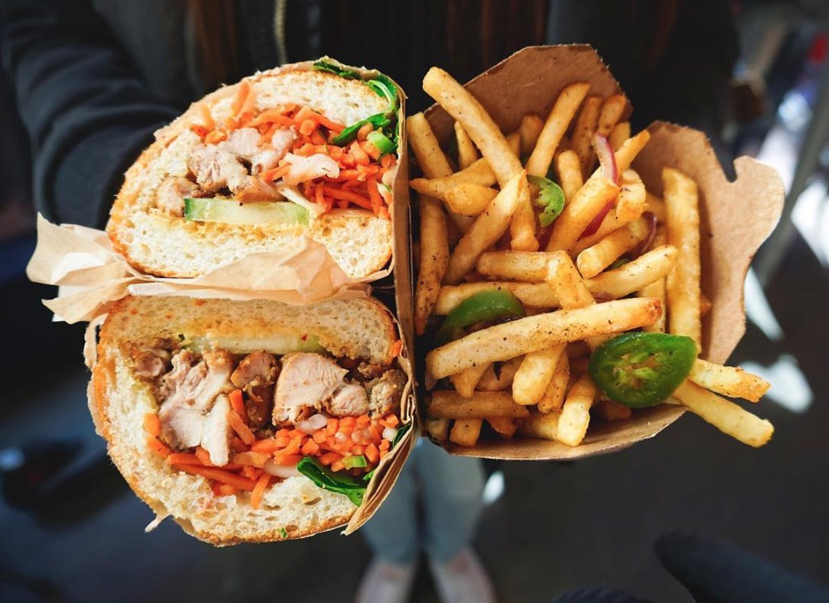 allsetUS's tweet photo. If a cute guy comes up to you with banh mi and fries, would you go on a date with him? 😜
Thank you for picture, @justjudyxox! ❤️
@bunmeesf
#allsetnow #bunmee #foodiesf #sanfrancisco #foodlover https://t.co/S1LV3gADF0