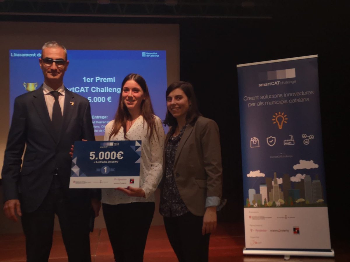 davidferrerc's tweet image. Avui hem lliurat a #Sabadell els premis als millors projectes del reptes #SmartCATChallenge on s’han presentat 30 projectes i han resultat 9 finalistes sent el primer premi per #swaypp Enhorabona a les guanyadores @tic #smartcatalonia #DonaTIC