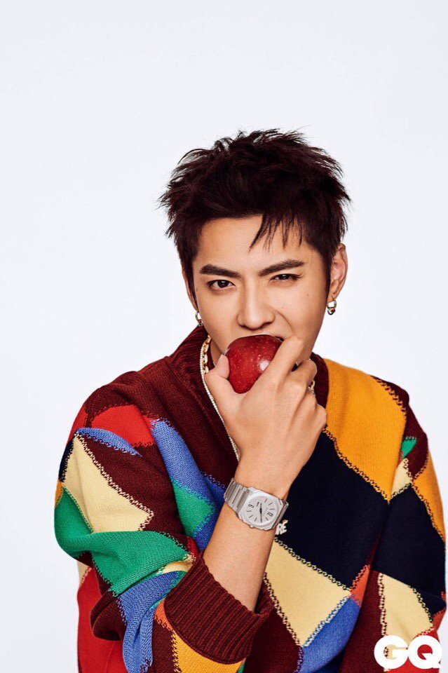  Happy birthday Kris Wu Wishing you happiness and success in your life   
