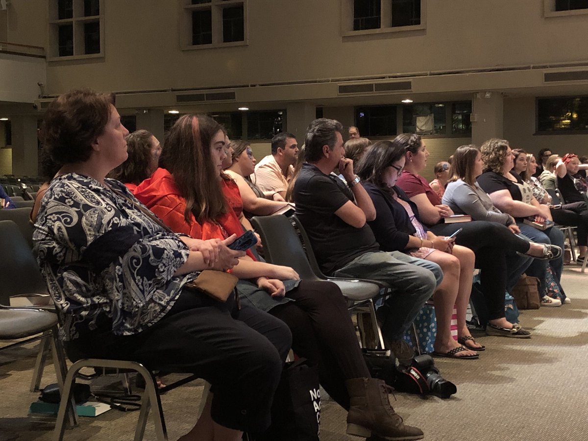 ASHRosary's tweet image. Archenemies author @marissa_meyer LIVE at #ashrosary in front of an excited, costume-dressed crowd. #kidlit