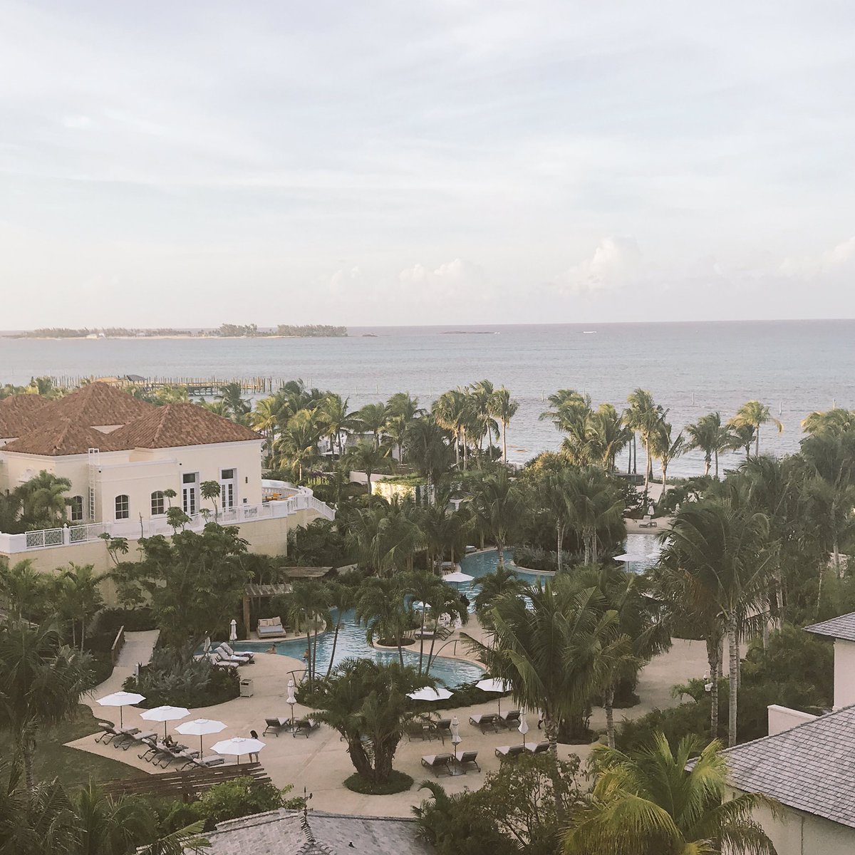 built4travel's tweet photo. #Bahamas #BahaMar #thenewbahamas #itsbetterinthebahamas #Rosewood https://t.co/evgVgmhoDg