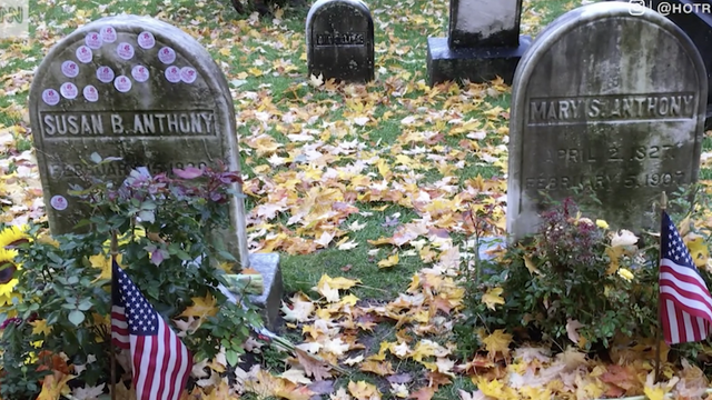thehill's tweet photo. Women put "#IVoted" stickers on Susan B. Anthony's grave
https://t.co/X1qPAWUNwY https://t.co/xTYOGnvF6t