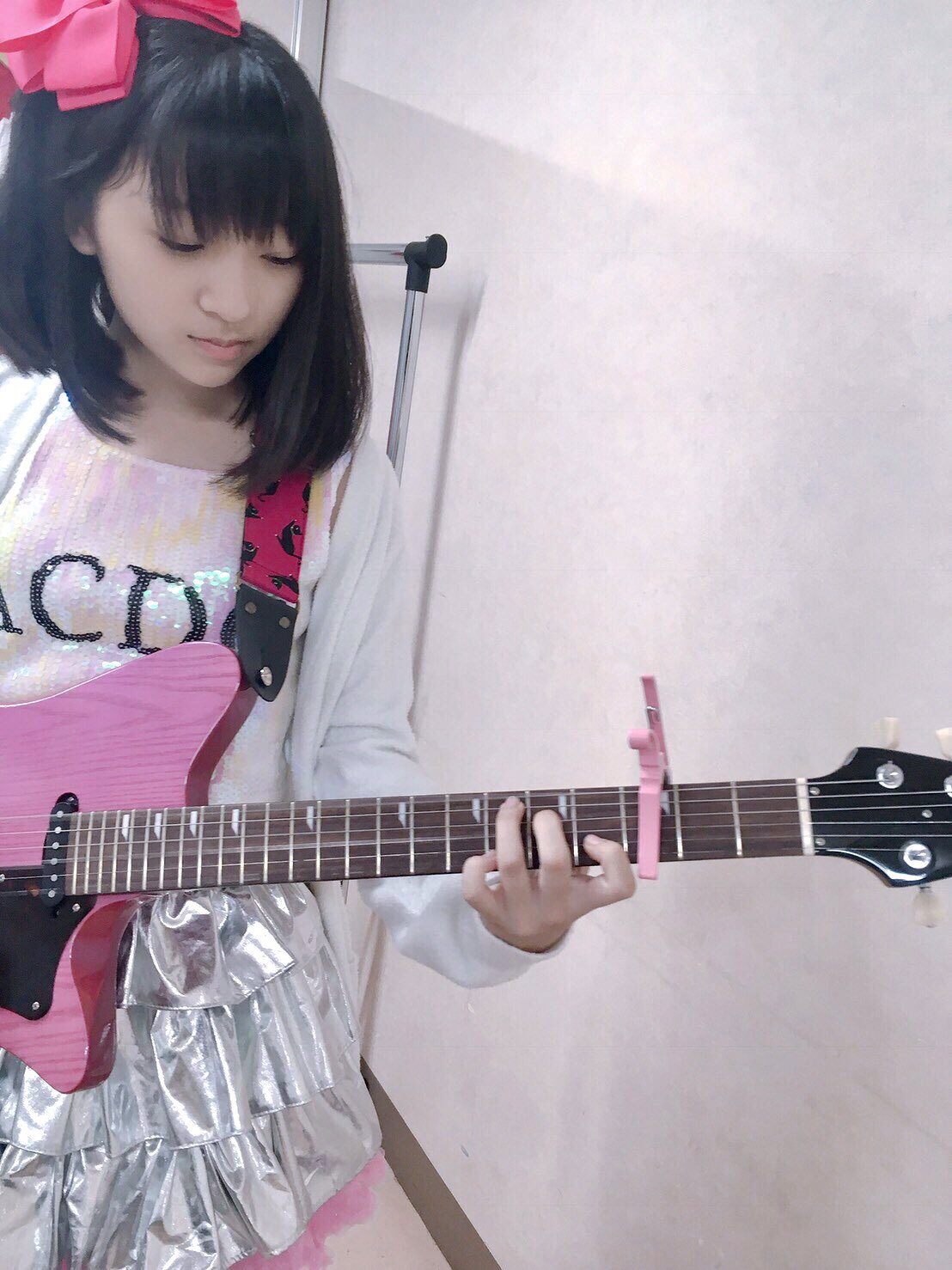 Twitter 上的 前野えま まえのえま えまのyoutubeアップしたので見てね えま ギタトレ アプリでエレキ女子に挑戦 T Co Sfawievxib ギタトレ 島村楽器 ギター女子 エレキギター エレキ女子 T Co 1kbyjcfsh8 Twitter