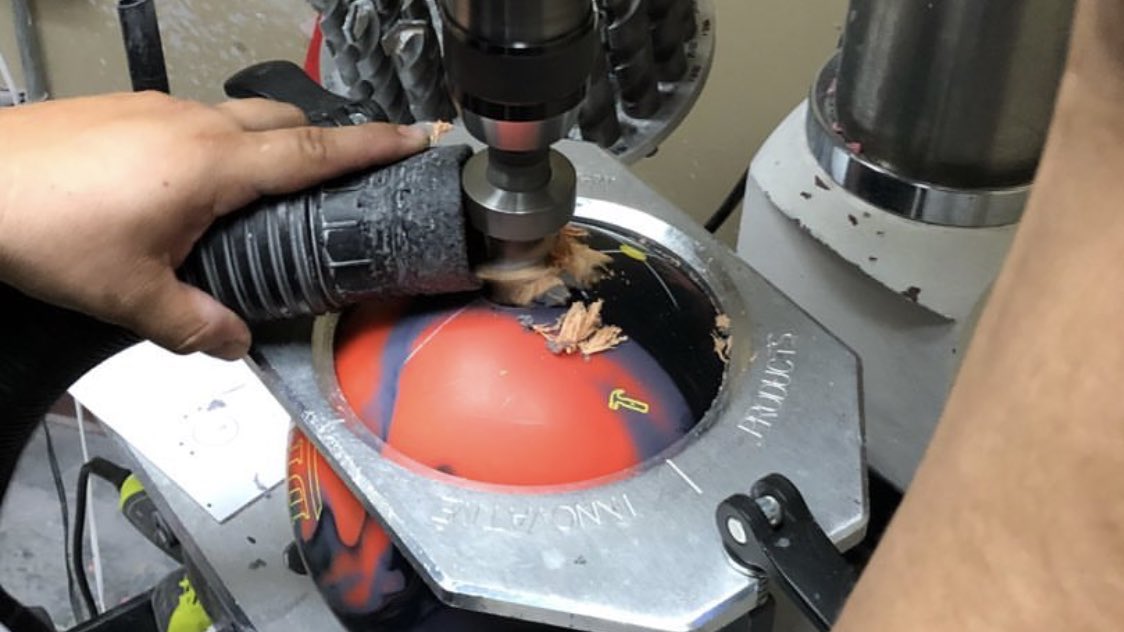 HammerBowling's tweet image. Making some HOT dust with the #DieselTorque! 🔥🏁🔨#NothingHitsLikeAHammer #HammerBowling 📷 @azn_300