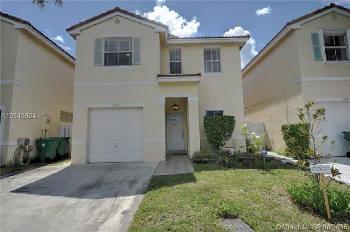 BanachSonia's tweet photo. See what this home has to offer! Contact me for a showing today. #homesforsale #realestate  https://t.co/4u71b1haGh https://t.co/yJYQSwGHQR