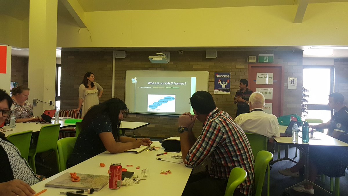 KrishnaP34's tweet image. Great twilight session @SarahRedfernHS. Differentiation in action. Who are our EALD learners and how to best support them @MsLindsay9 #Learningprogression #teachingstrategies