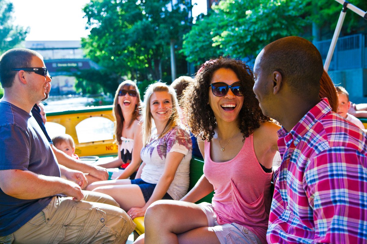 MeetInOKC's tweet image. With a brand new convention center, @OmniHotels and streetcar system opening soon, there's no time like the present to #SeeOKC! Check out these 10 reasons why meeting attendees LOVE our city! bit.ly/LoveOKC
#MeetInOKC