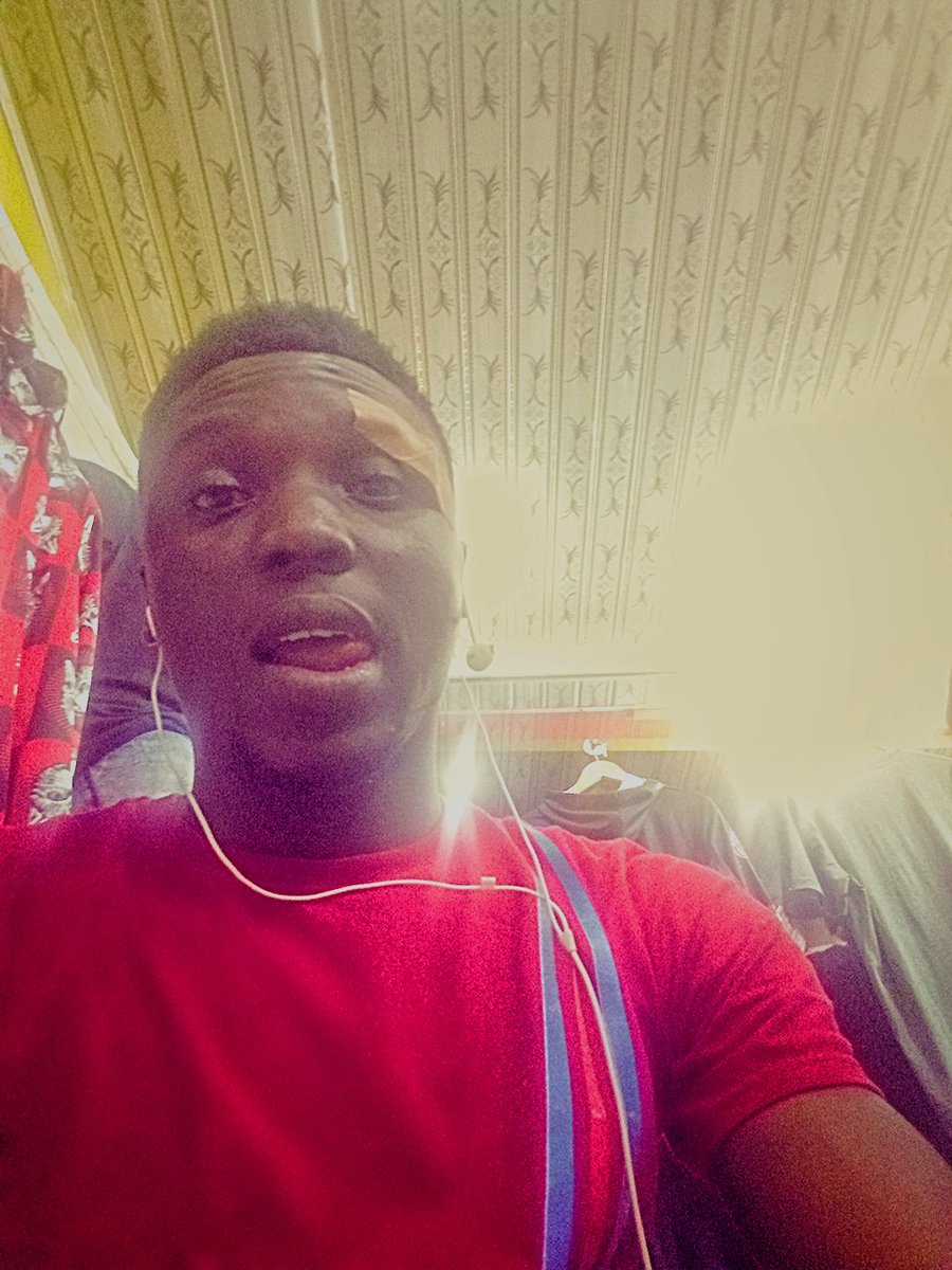 ArieszKing's tweet image. Every Night, It's An Endless Battle Between Sleep And The Internet. :) Good Night
King Ariesz piscesmhan