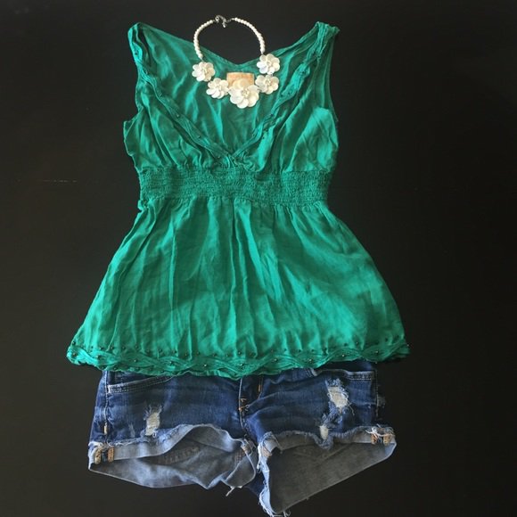 So good I had to share! Check out all the items I'm loving on @Poshmarkapp from @Jnc650closet #poshmark<a href="/tag/fashion"class="tags"><span>#fashion</span></a><a href="/tag/shopmycloset"class="tags"><span>#shopmycloset</span></a><a href="/tag/style"class="tags"><span>#style</span></a><a href="/tag/rebeccaminkoff"class="tags"><span>#rebeccaminkoff</span></a>