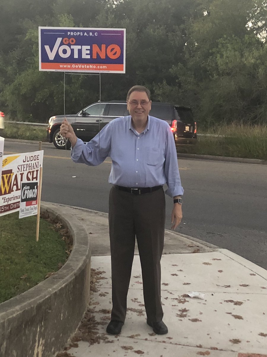 AHarrisGR's tweet image. Check this out! Councilman @JohnCourageD9 standing on the street corner, telling folks to @GoVoteNo!