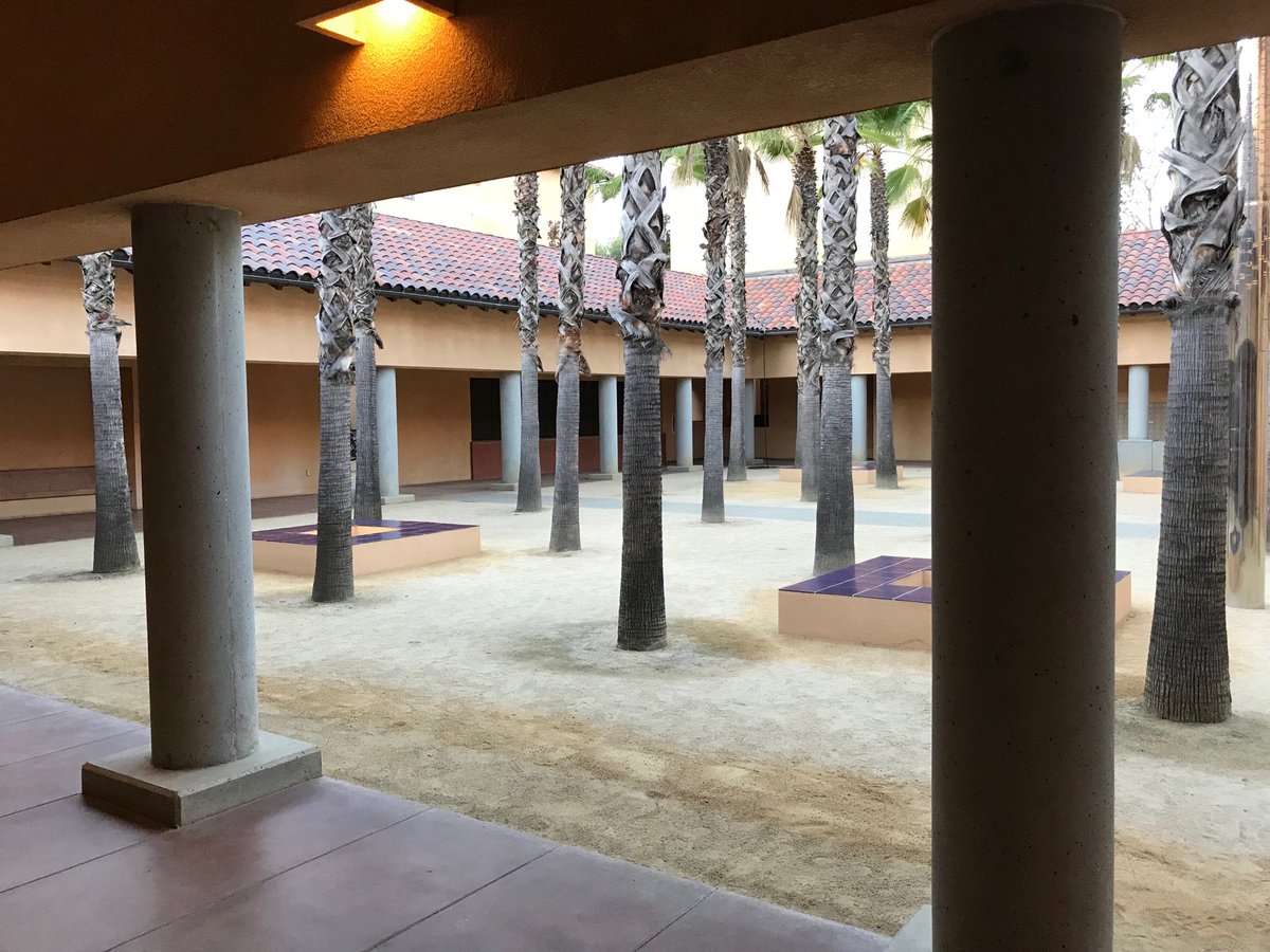 diazcayeros's tweet photo. Our #positivepeace2018 conference took place in the beautiful Schwab Center designed by Mexican architect Legorreta @IndicedePaz @mercycorps @StanfordCLAS - session right now is about cities including how architecture can also create spaces for peace https://t.co/6cNoPiVlgV