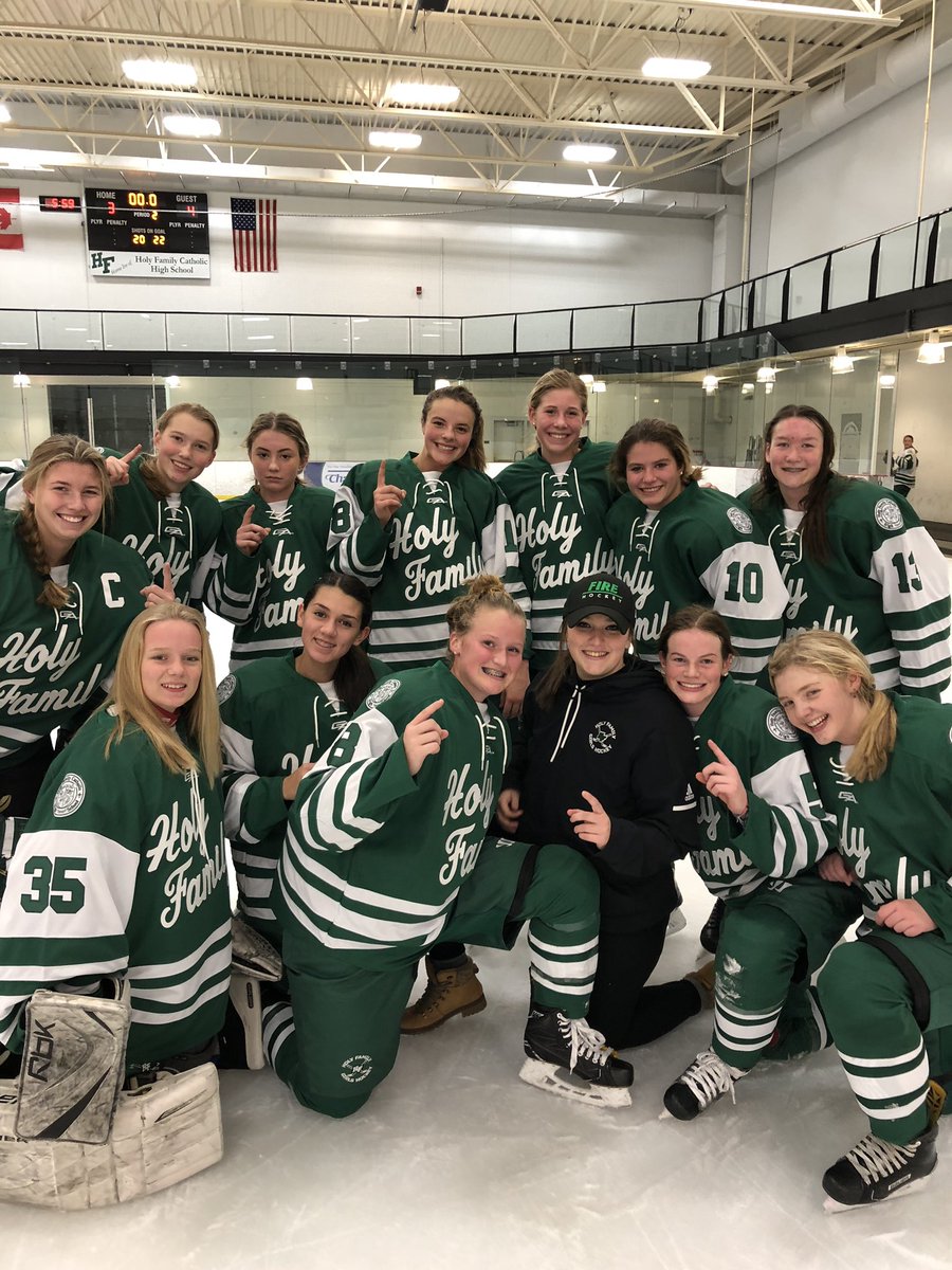 HFgirlshockey's tweet image. Holy Family Green gets the 4-3 Dub ✅ #GrowtheGame #RollFire