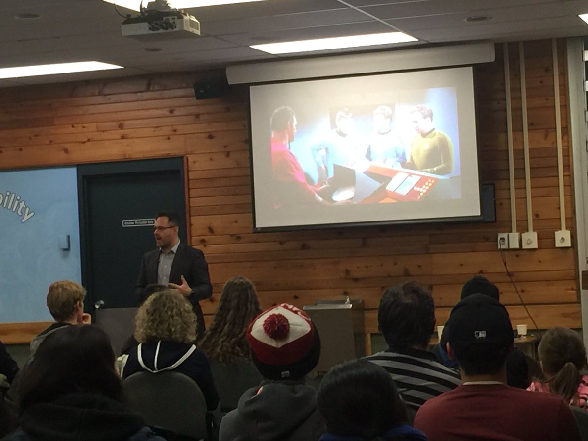 AnoMagnifico's tweet photo. Need to relearn how to learn... @JoelSemeniuk #CAPSlrsd @louis_riel_sd #keynote #thinkschoolofcreativeleadership https://t.co/xKAO3joQur