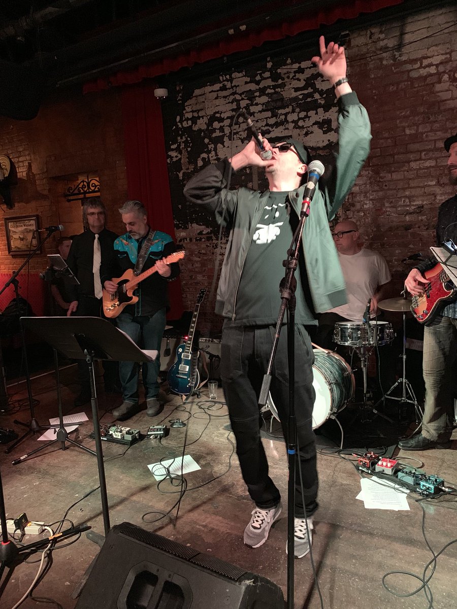 DataRobot's tweet image. This is how we do it! Thomas, our Digital Product Designer, represented #DataRobot in the karaoke showdown at @TTCFund, and CRUSHED it. 
Vote for: #TTCDataRobot!