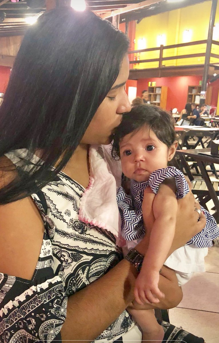 Siqueirayas_'s tweet photo. Como n amar essa princesa ❤️ #Monalysa #meupacote ❤️ https://t.co/xoy9edMkPd