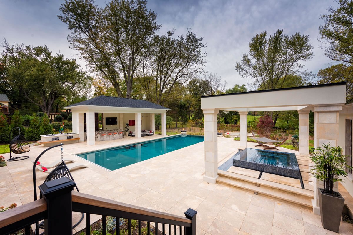 Colao_Stone's tweet image. “Modern Tranquility” #infinitypool #vanishingedgepool #outdoorliving #modernoutdoorliving #fireplaces #glasstilepools #ledlights #mcclean #virginiapooldesigner #virginiapoolbuilders #limestone #landscapedesign #luxurypool #glasstile #outdoorkitchen #design #luxuryoutdoorliving