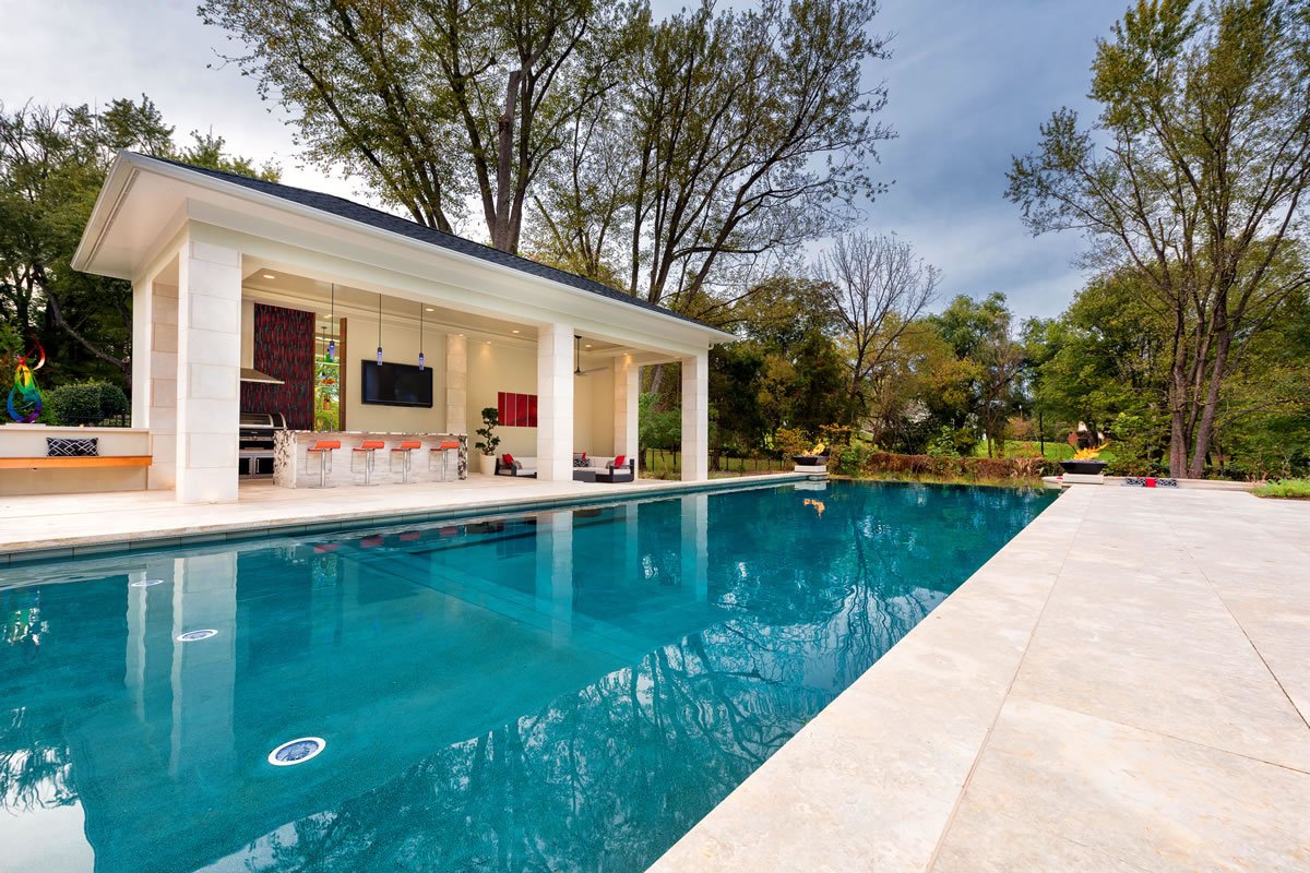 Colao_Stone's tweet image. “Modern Tranquility” #infinitypool #vanishingedgepool #outdoorliving #modernoutdoorliving #fireplaces #glasstilepools #ledlights #mcclean #virginiapooldesigner #virginiapoolbuilders #limestone #landscapedesign #luxurypool #glasstile #outdoorkitchen #design #luxuryoutdoorliving