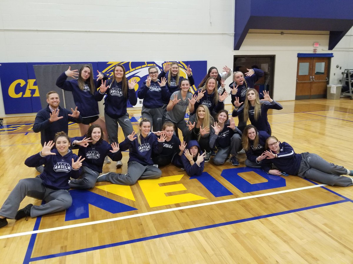 Media Tweets by Saint Anselm VB (STAHawksVB) Twitter