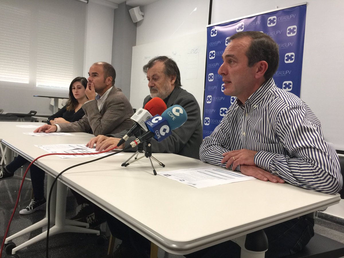 Presentació del concurs IdeaT UPV Campus d’Alcoi - Àgora Emprenedors a <a href="/IESCotesBaixes/">IES Cotes Baixes</a> #Alcoi