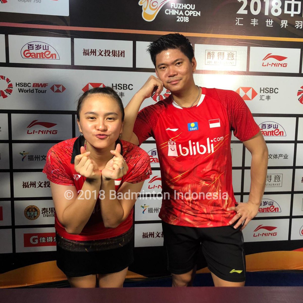 INABadminton's tweet photo. Jordan/Melati usai pastikan tiket 16 besar #FuzhouChinaOpenSuper750. https://t.co/I5xS6i1uFL