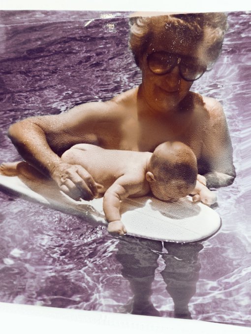 Guess who!?! 😉 #florida #transisbeautiful #girlslikeus https://t.co/BvvKmY12bp<a href="/tag/florida"class="tags">#florida</a><a href="/tag/transisbeautiful"class="tags">#transisbeautiful</a><a href="/tag/girlslikeus"class="tags">#girlslikeus</a>