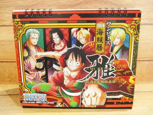 One Piece 麦わらストア福岡店 再入荷 雑貨 ワンピース 19年卓上カレンダー 海賊暦 雅 1 500円 税 好評発売中 麦わらストア Onepiece