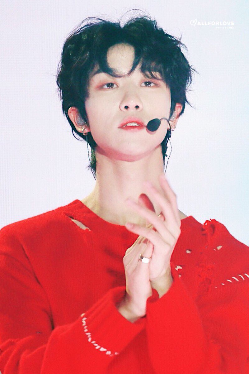 명호야,생일을 축하해🎉🎂
함께 할 수 있어서 정말 행복하고 좋아요♥️❤️♥️💗

#명호야_꽃길이_아니어도_함께_걷자 
#HappyTHE8day
#THE8 #디에잇 #서명호 #徐明浩 #SEVENTEEN #세븐틴 <a href="/pledis_17/">세븐틴(SEVENTEEN)</a>