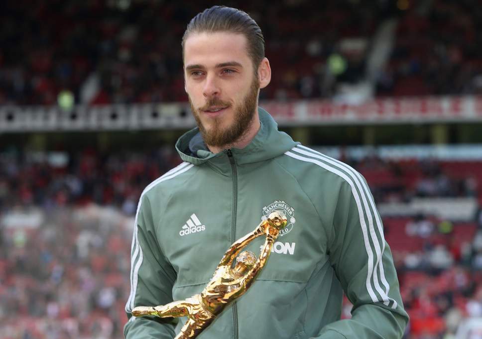 Happy birthday to the best keeper in the world David De Gea we are so lucky to have him  