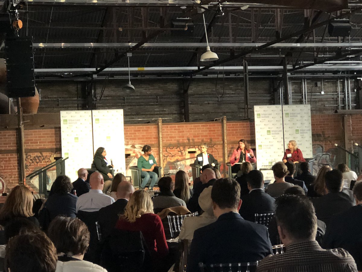 jean_pick's tweet photo. Women’s panel @ULIToronto Summit at Evergreen Brickworks - interesting update on ongoing inequality solutions and worrying update on how fast Canada’s global warming in moving! 1.2B this year insured losses.  10% Canadian properties uninsurable soon for flooding!! https://t.co/05zMDiaE0B