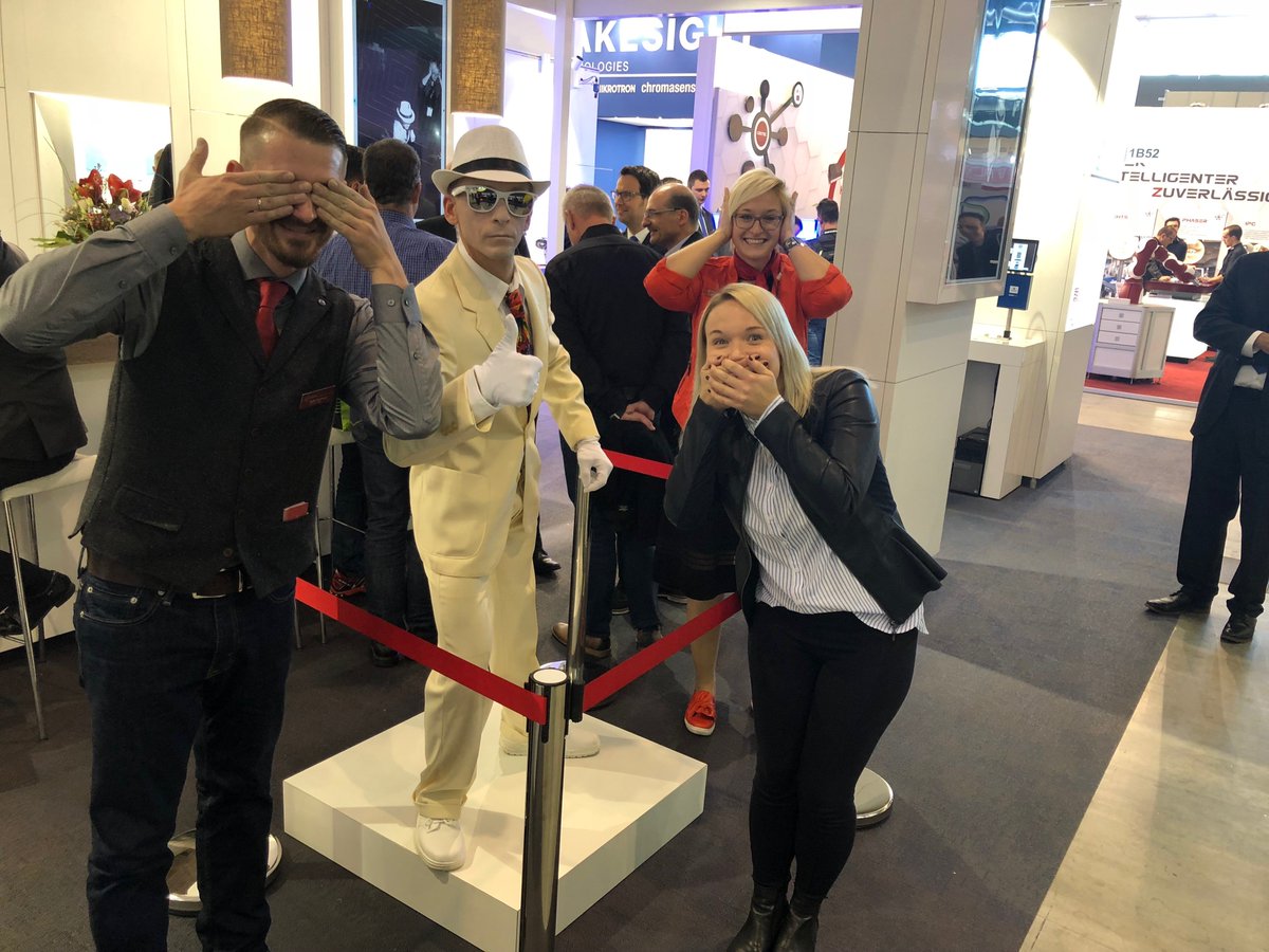 LightTrans's tweet photo. Team #LightTrans in Action @VISIONTradeFair ๐
#bevisionary #vision2018 #VisionSTR https://t.co/mbpRwm2E2i