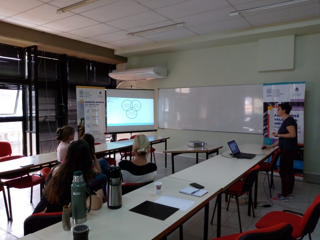 NANOREMOVAS's tweet photo. UAB and INTI teams initiate a new round of meetings with local stakeholders visiting INTI Rosario facilities (Lorena Rodríguez) and
Centro de Ingeniería Sanitaria (Graciela Sanguinetti) to present NANOREMOVAS outputs https://t.co/sGEw1sMiv1