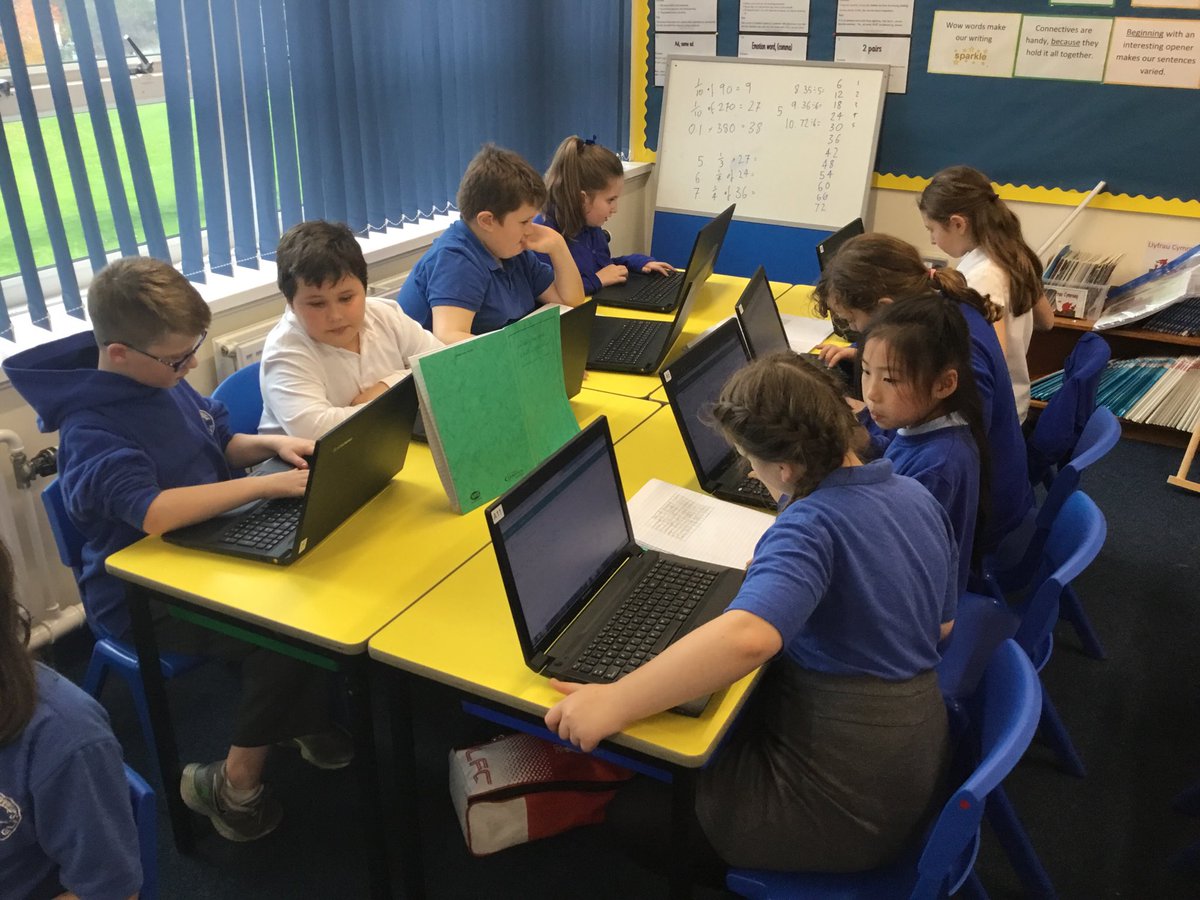 CoedGlas2018's tweet photo. Using Spreadsheets today to record and analyse our science investigation. We observed and weighed different foods over 3 weeks to see how they changed. https://t.co/cBfItsSPSp
