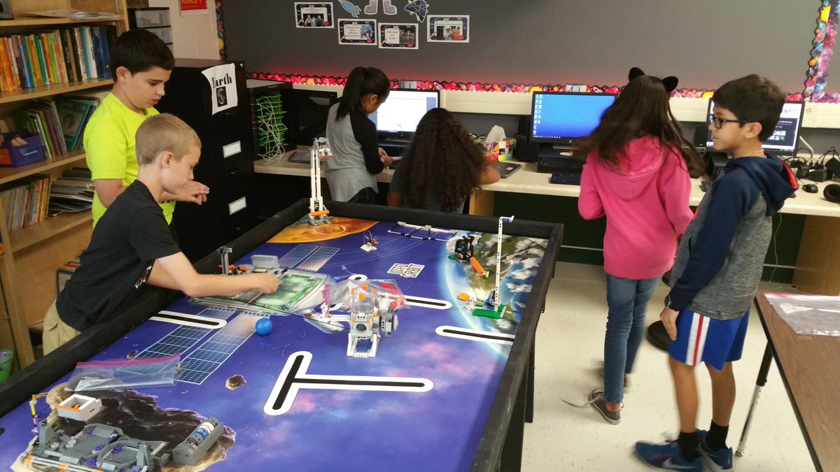 DawnZamoraSTEM's tweet image. Cole @firstlegoleague team is so excited to be able to speak with NASA scientist @abbyfrae later today! @EBTSOYP #nisdrobotics #TheColeWay