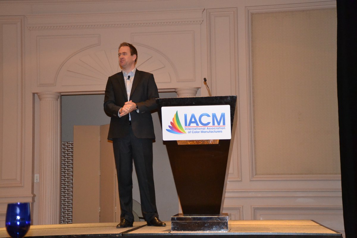 GlobalColorCon's tweet image. Jens Birrer educated the crowd on the evolution of natural colors! #GlobalColorCon18 #FutureColor